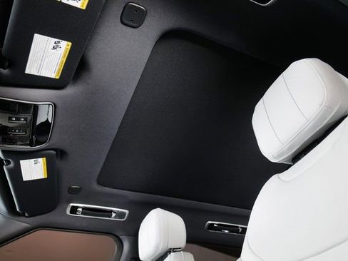 New 2026 Land Rover Range Rover Sport SE image 23