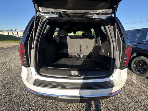 New 2025 Chevrolet Tahoe 4WD image 28