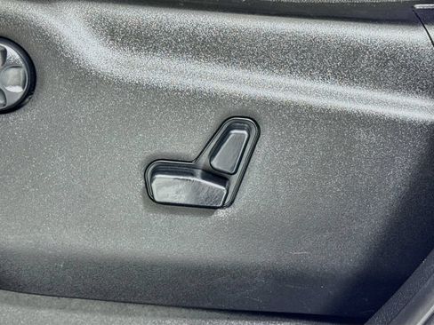 Used 2020 Jeep Grand Cherokee Laredo AWD/4WD image 15