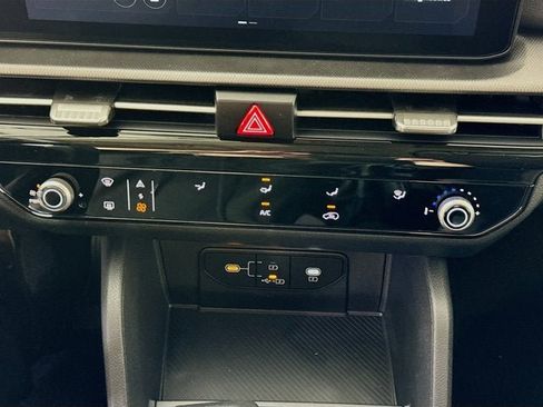 New 2026 Kia Sportage LX image 17