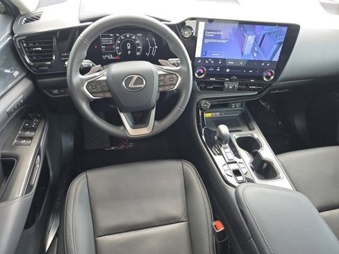 Used 2024 Lexus NX 350 350 Premium image 4
