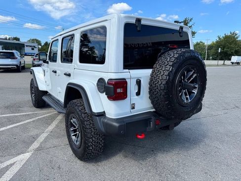 Used 2026 Jeep Wrangler Unlimited Rubicon AWD/4WD image 4