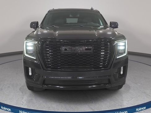 Used 2024 GMC Yukon Denali RWD image 3