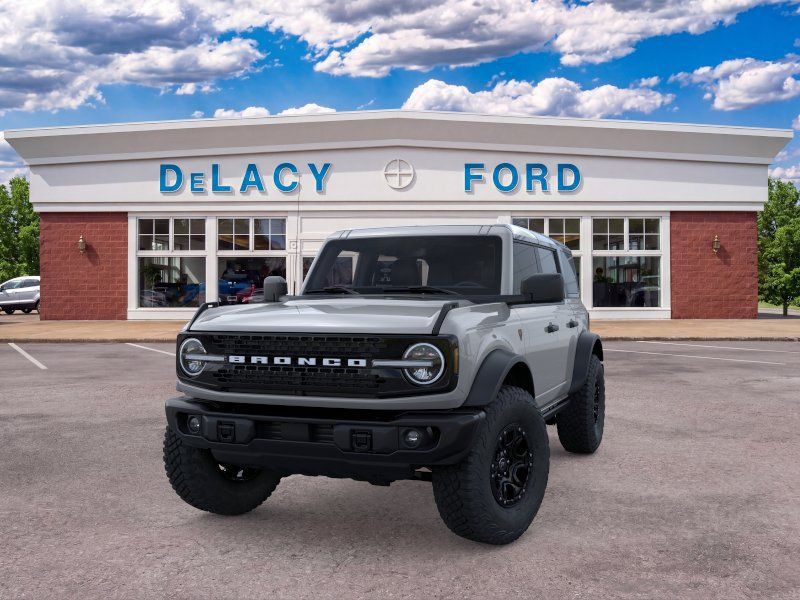 New 2026 Ford Bronco Badlands w/ Sasquatch Package AWD/4WD image 2
