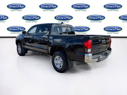 Used 2021 Toyota Tacoma SR5 RWD image 5