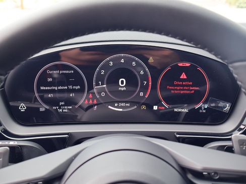 New 2026 Porsche Cayenne Coupe AWD/4WD image 16