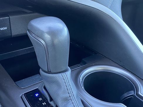 Used 2023 Toyota Camry SE image 13