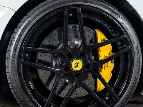 Used 2016 Ferrari California T image 10