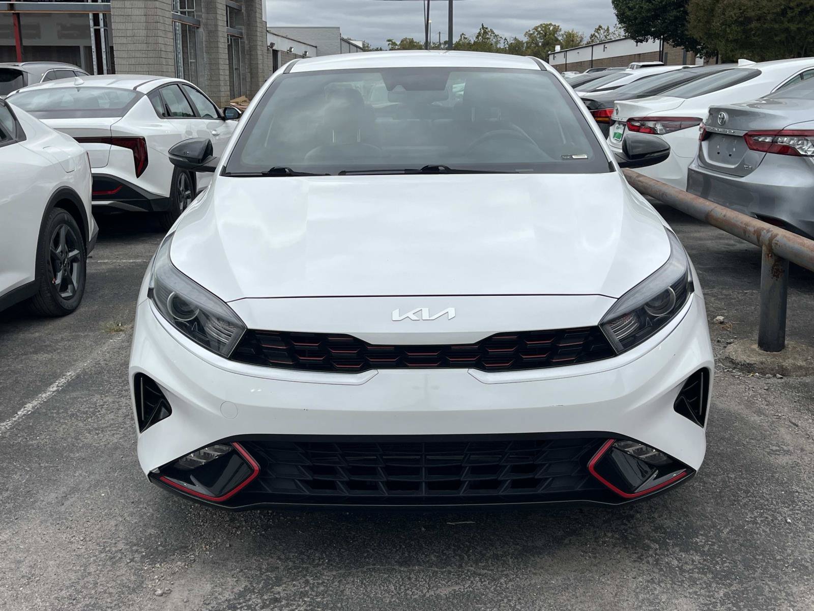 Used 2022 Kia Forte GT-Line FWD image 2
