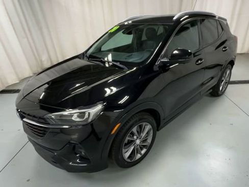 Used 2020 Buick Encore GX Essence w/ Advanced Technology Package image 4