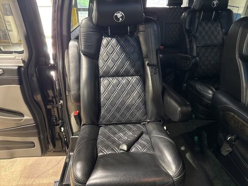 Used 2020 GMC Savana 2500 Extended w/ Enhanced Convenience Package image 27