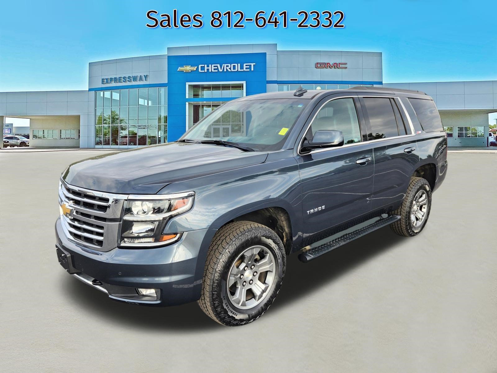 Used 2019 Chevrolet Tahoe LT w/ Luxury Package AWD/4WD image 3