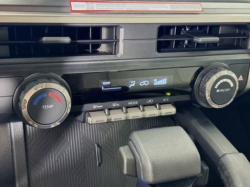 New 2026 Toyota 4Runner SR5 AWD/4WD image 15