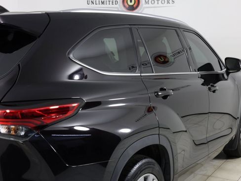 Used 2021 Toyota Highlander Platinum image 47