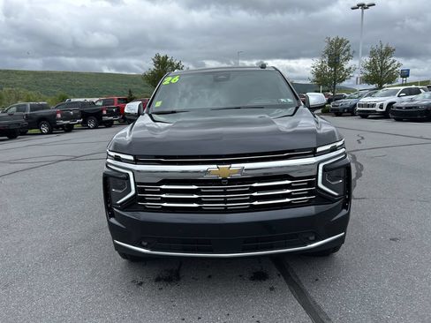 New 2026 Chevrolet Suburban Premier AWD/4WD image 2