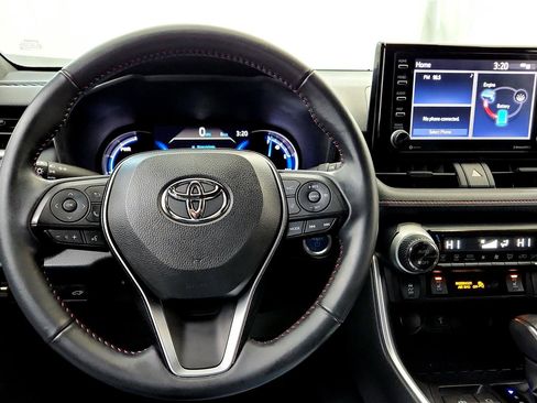 Certified 2022 Toyota RAV4 SE image 39