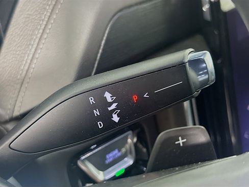 Used 2025 GMC Yukon Denali RWD image 20