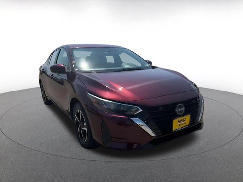 Used 2025 Nissan Sentra SV FWD image 3