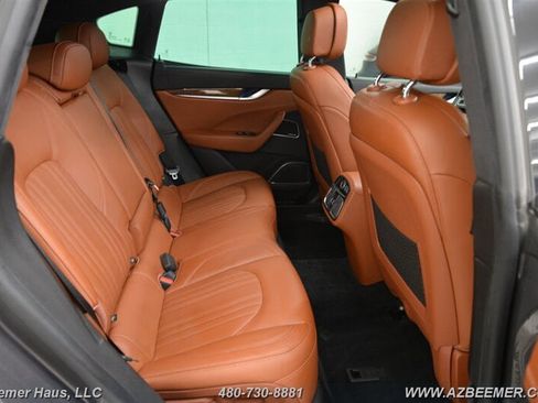 Used 2018 Maserati Levante S GranLusso image 21