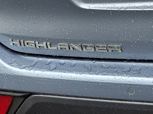 Used 2023 Toyota Highlander Limited AWD/4WD image 35