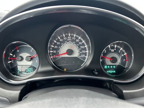 Used 2014 Chrysler 200 Touring image 17