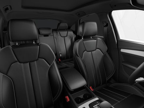 Certified 2024 Audi Q5 2.0T Premium Plus w/ Premium Plus Package AWD/4WD image 5
