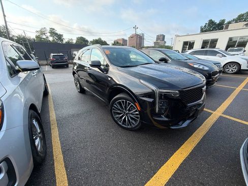 Used 2024 Cadillac XT4 Sport AWD/4WD image 5