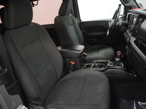 Used 2019 Jeep Wrangler Sport w/ Quick Order Package 24S AWD/4WD image 46