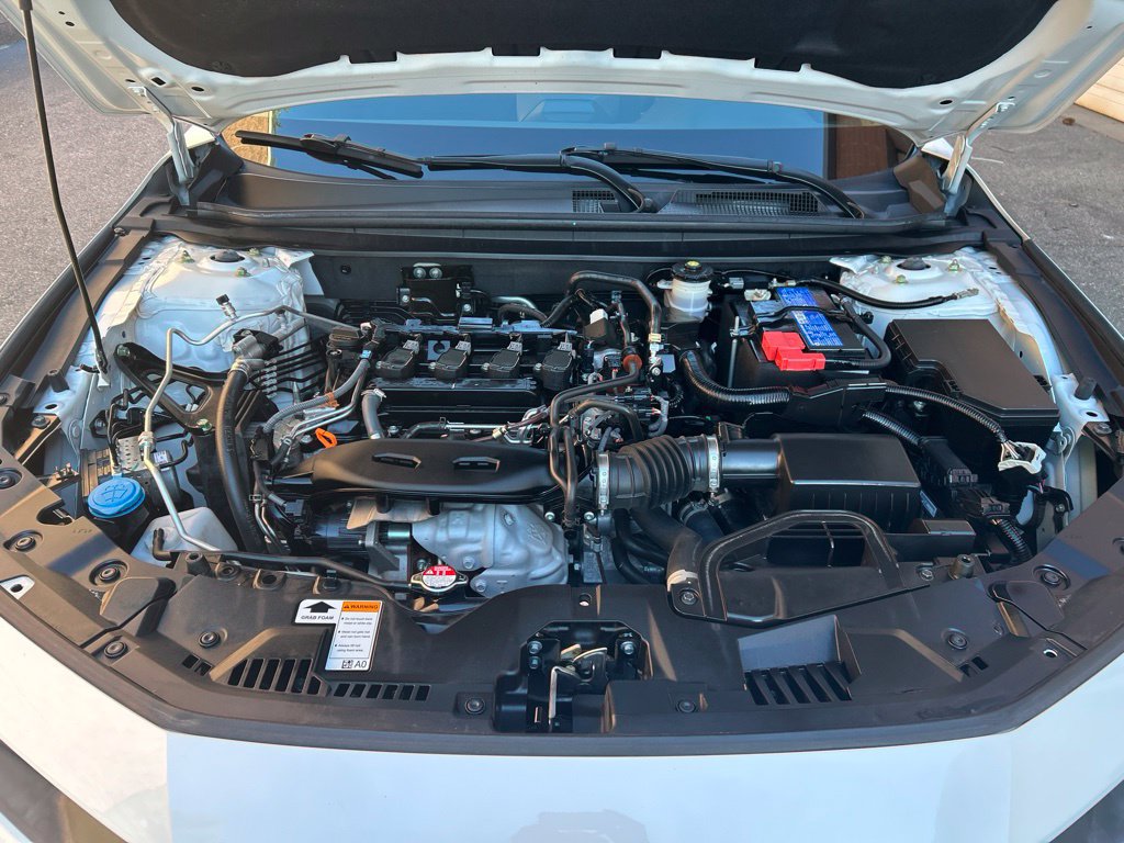 Used 2024 Honda Accord EX image 9