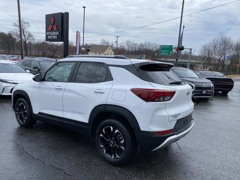 Used 2023 Chevrolet TrailBlazer LT w/ Convenience Package image 3