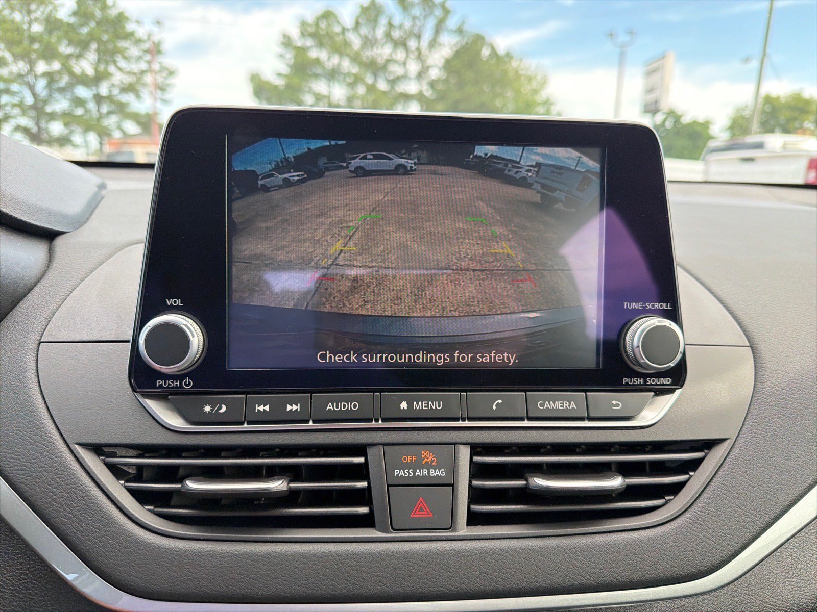 Used 2025 Nissan Altima 2.5 S FWD image 18