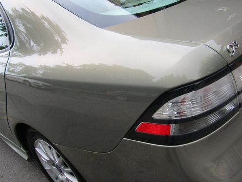 Used 2008 Saab 9-3 2.0T w/ Cold Weather Package FWD image 5