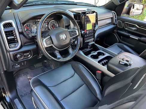 Used 2020 RAM 1500 Laramie AWD/4WD image 3