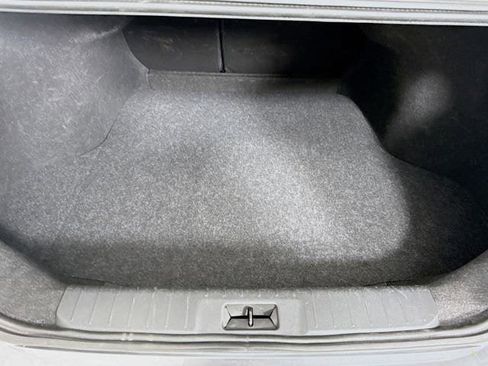 Used 2025 Nissan Sentra SV FWD image 23
