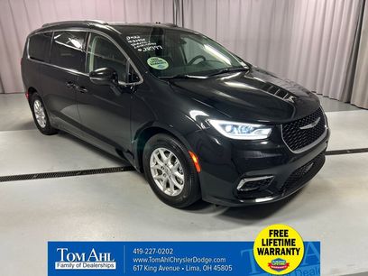 Used 2022 Chrysler Pacifica Touring-L