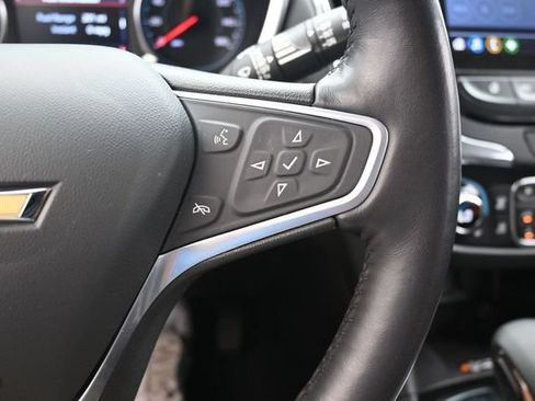 Used 2022 Chevrolet Equinox Premier FWD image 16