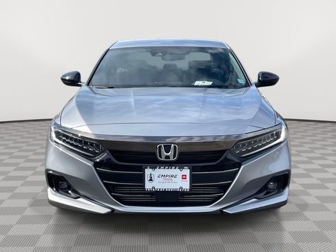 Used 2022 Honda Accord Sport image 2