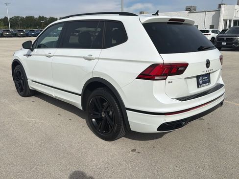 Used 2024 Volkswagen Tiguan SE R-Line AWD/4WD image 4