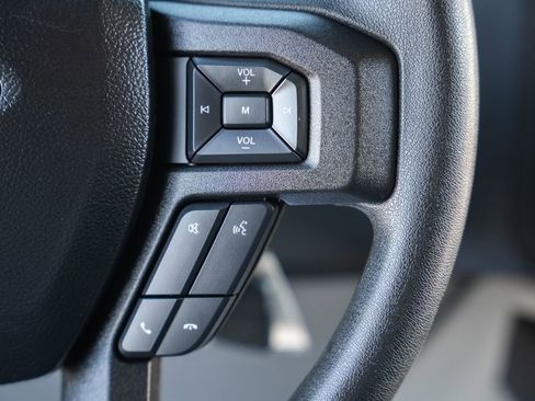 Used 2023 Ford E-450 and Econoline 450 Super Duty w/ Power Windows & Locks Group image 26