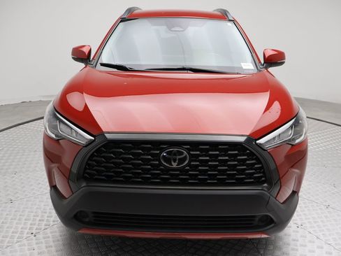 Used 2023 Toyota Corolla Cross LE image 5