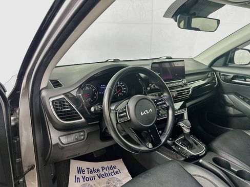 Used 2022 Kia Seltos EX AWD/4WD image 9