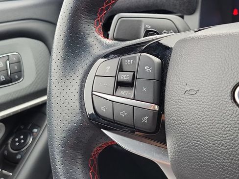 Used 2025 Ford Explorer ST AWD/4WD image 12