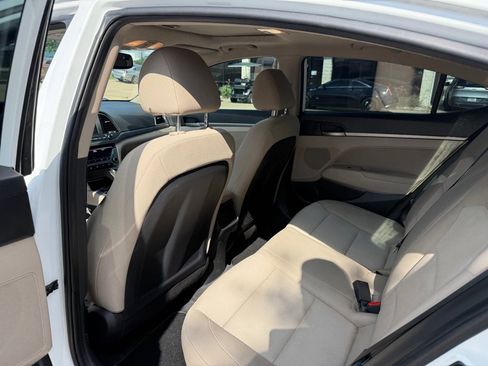 Used 2018 Hyundai Elantra Value Edition FWD image 51