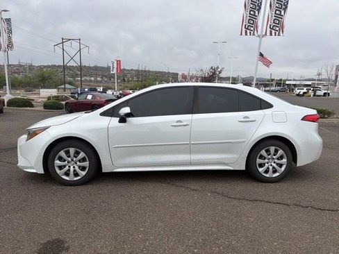 Certified 2022 Toyota Corolla LE w/ Carpet Mat Package (TMS) image 4