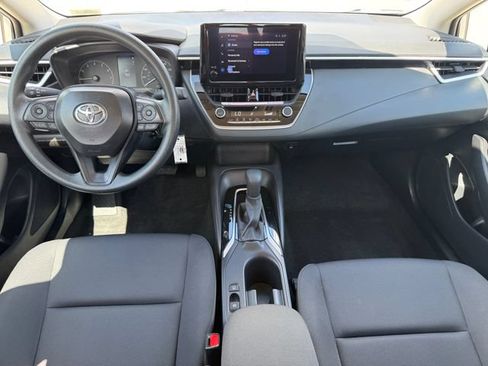 Used 2025 Toyota Corolla LE FWD image 21