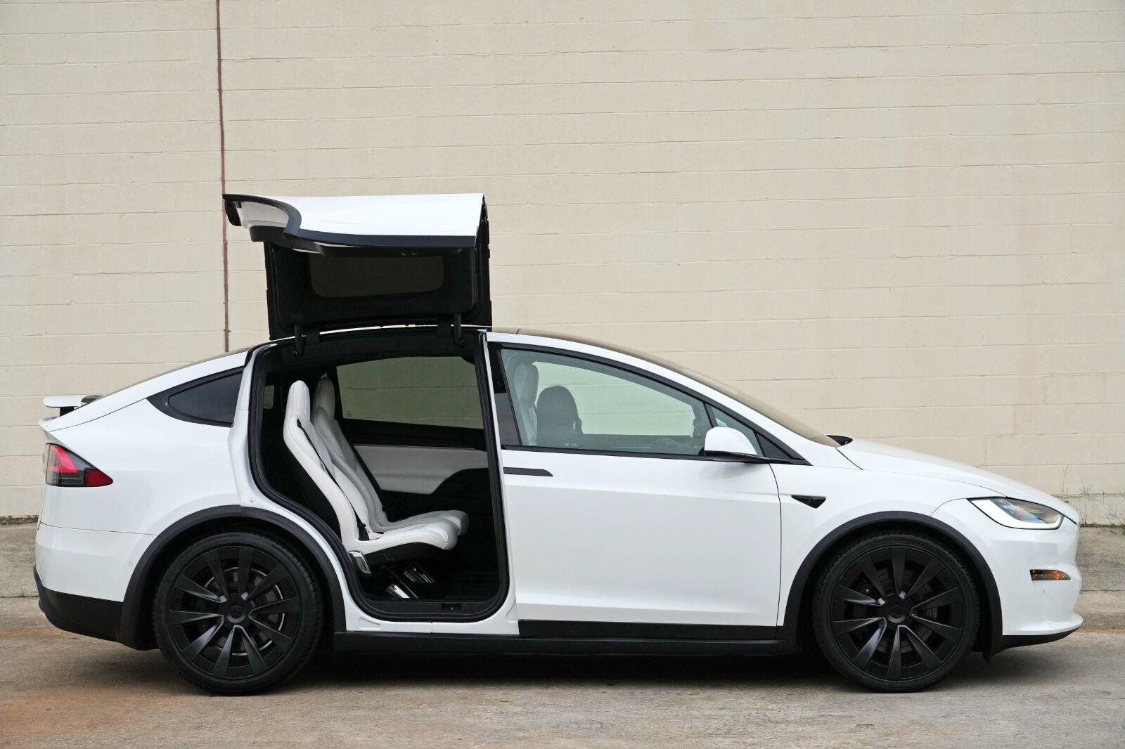 Used 2022 Tesla Model X AWD/4WD image 56