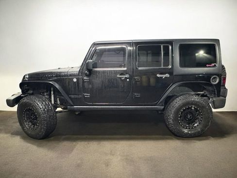 Used 2015 Jeep Wrangler Unlimited Sport image 14