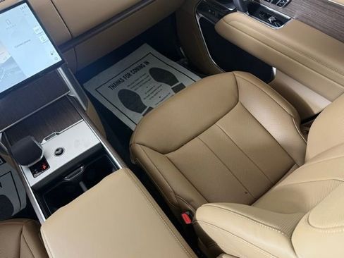 New 2026 Land Rover Range Rover SE image 23