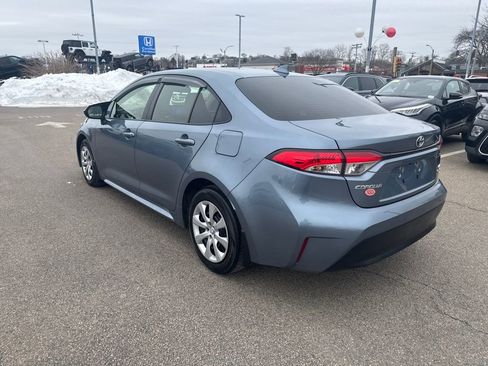 Used 2025 Toyota Corolla LE image 5