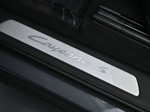 Certified 2026 Porsche Cayenne S AWD/4WD image 25